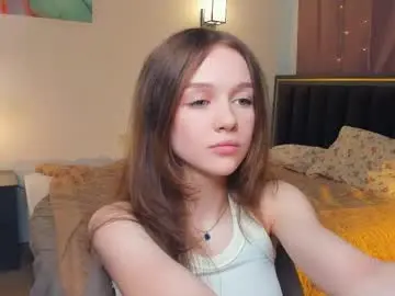 Hwadwellingham  live sex cam