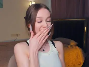 Hwadwellingham  live sex cam