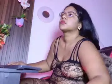 Kinky_slutty_vicky  live sex cam