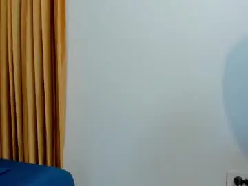 Lunna_rohuse  live sex cam