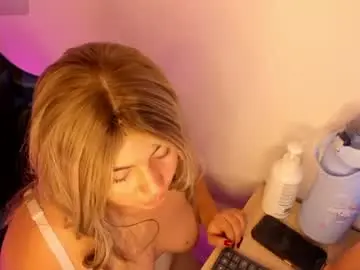 Madii_smth  live sex cam