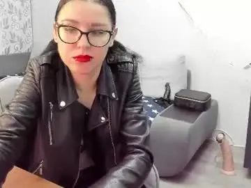 Mistresshespera  live sex cam