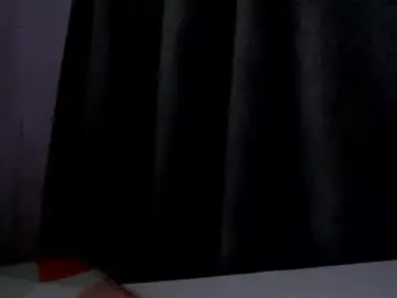 Britneydivine  live sex cam
