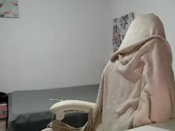Britneydivine  live sex cam