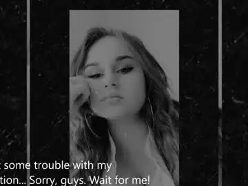 Karrencroxford  live sex cam