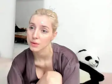 Kenziedawton  live sex cam