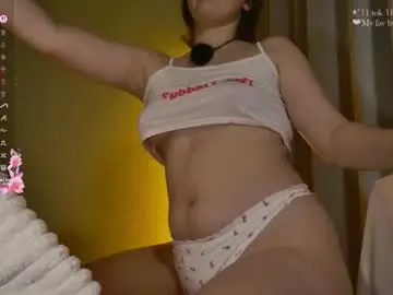 Kissable_era  live sex cam