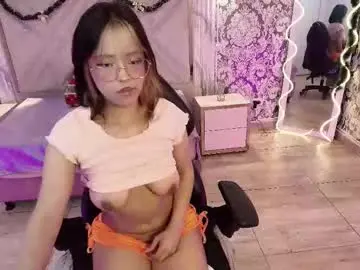 Mavis_tay  live sex cam