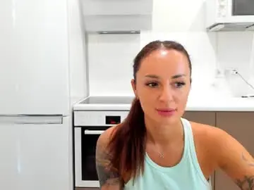 Melodyhewit  live sex cam