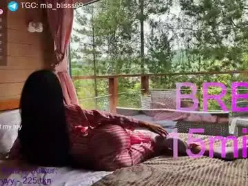 Mia_blisss  live sex cam