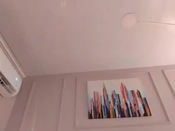 Mia_kisses2  live sex cam