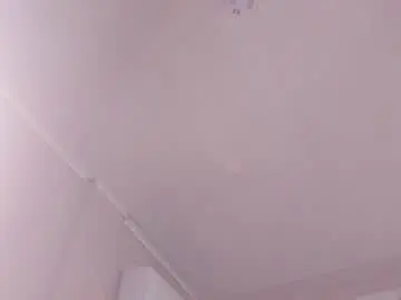 Mia_kisses2  live sex cam