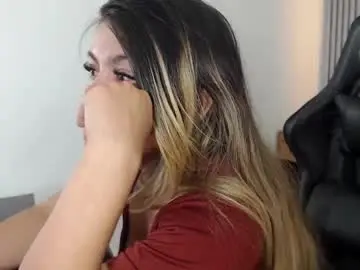 Yesenia_villan  live sex cam