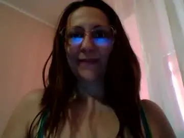 Casey3000  live sex cam