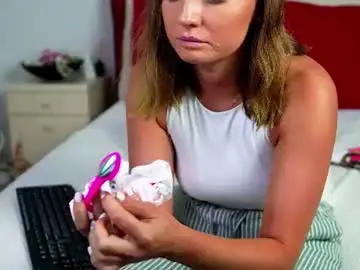 Dirtystudentgirl  live sex cam