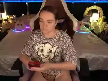 Foxyshyyy  live sex cam
