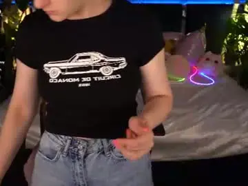Foxyshyyy  live sex cam