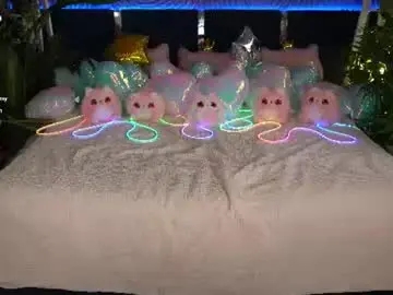 Foxyshyyy  live sex cam