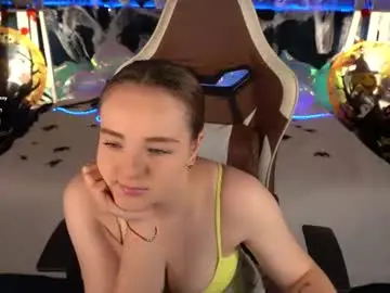 Foxyshyyy  live sex cam