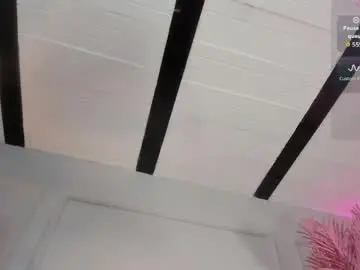 Maddybenson  live sex cam