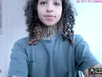 Nurific  live sex cam