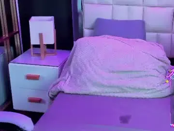 Roxy_clark  live sex cam