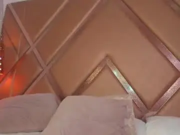 Scarlethcollins_  live sex cam