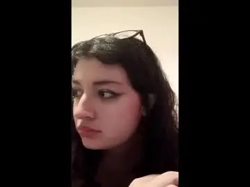 Sleepy_princesa  live sex cam