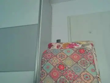 Snow_flakee  live sex cam
