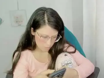 Zooeybelair  live sex cam