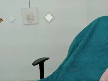 Zooeybelair  live sex cam