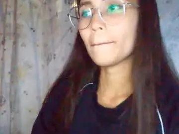 Adrianasheaman  live sex cam