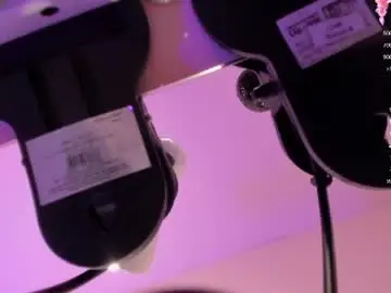 Ariianabaker  live sex cam