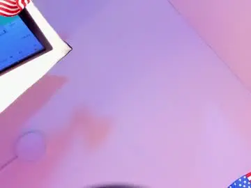 Ariianabaker  live sex cam