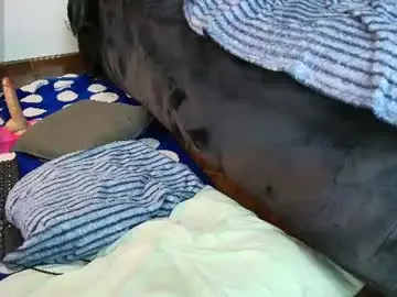 Clarisnoir  live sex cam