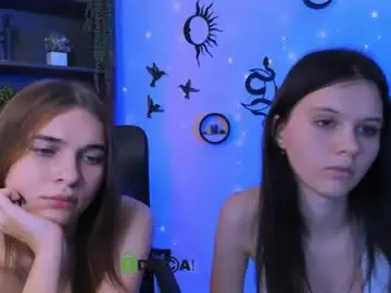 Emma_landd  live sex cam