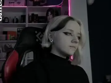 Holy_mistresss  live sex cam