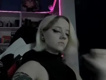 Holy_mistresss  live sex cam
