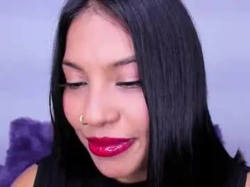 Kim_mouth17  live sex cam