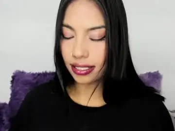 Kim_mouth17  live sex cam