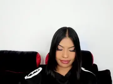 Kim_mouth17  live sex cam