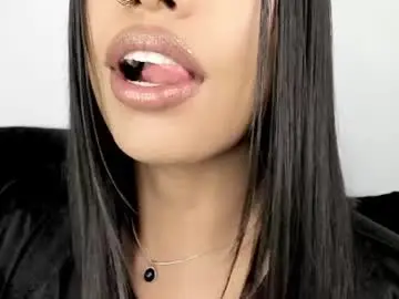 Kim_mouth17  live sex cam