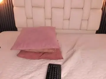Kristakinnky  live sex cam