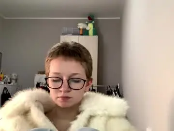 Kymsalvati  live sex cam