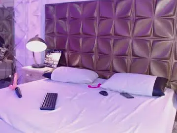 Lunajohns  live sex cam