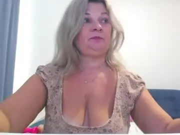 Marthanollan  live sex cam
