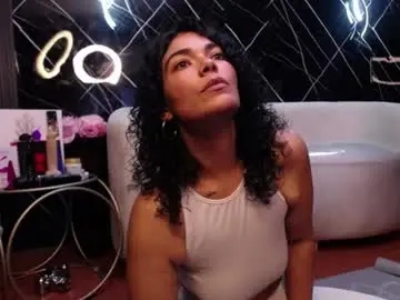 Miistik  live sex cam