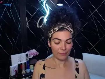Miistik  live sex cam