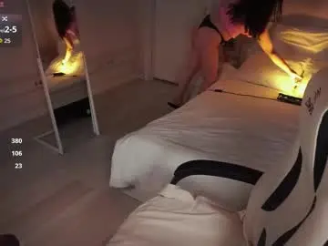 Ooops_boobs  live sex cam