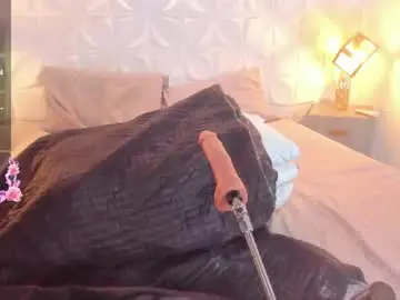 Salem_rose01  live sex cam